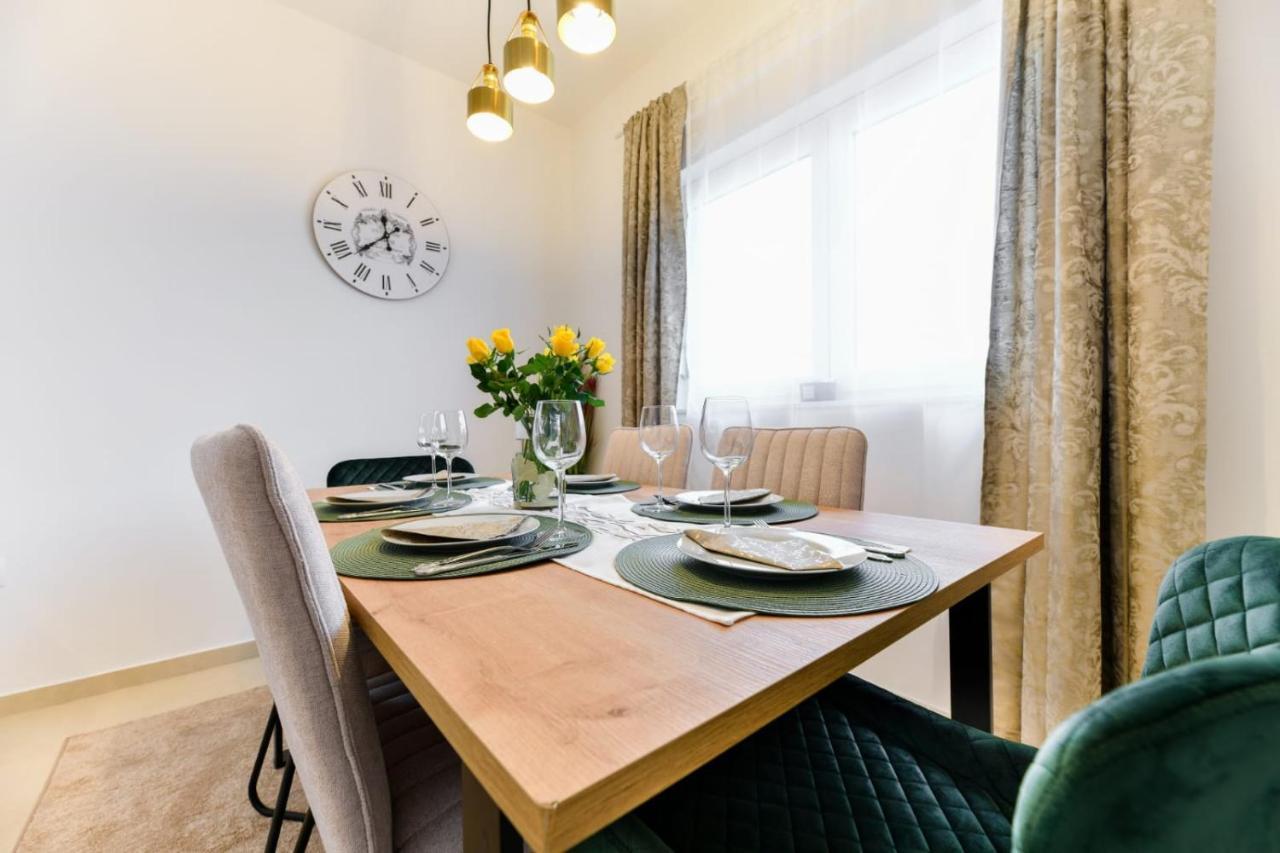 Family Apartment Amare Zadar Exterior photo