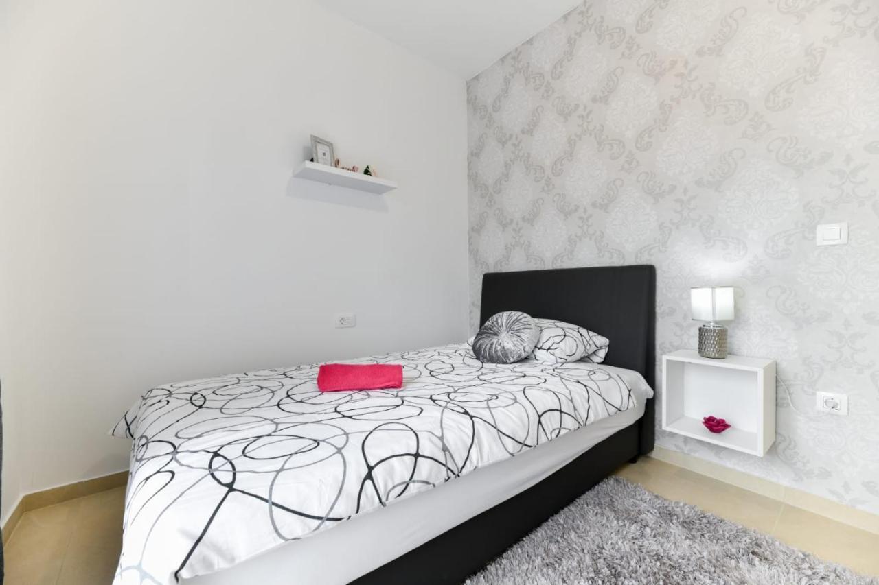Family Apartment Amare Zadar Exterior photo